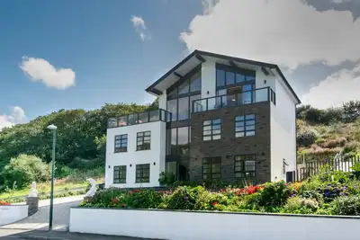 Image de Ty Dolffin - Cinq Chambres Maison, Couchages 12