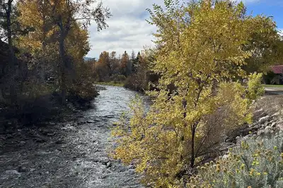 Image de Log Cabin Riverside.