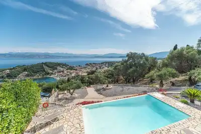 Image de Villa Malva, une jolie villa de 3 chambres, Surplombant Kassiopi Harbour