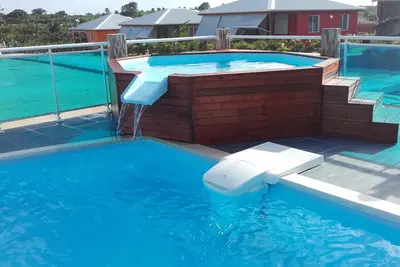 Image de Gites avec piscine et Spa - Village de l'anse a l'eau