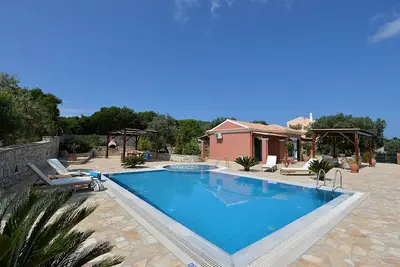 Image de Maria Villa de luxe avec piscine privée et vue sur la mer
