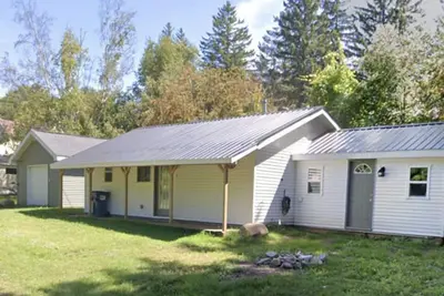 Image de Petite maison à Montréal, Wi (région de Hurley, Wi / Ironwood, Mi)