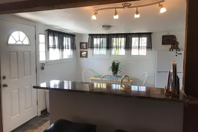 Image de Cottage entièrement rénové! Soyez notre invité dans la vieille ville historique du Colorado