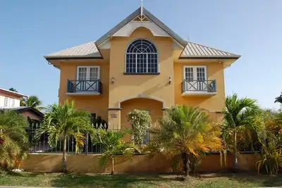 Image de Belle villa de quatre chambres-Casa Del Sol Tobago, emplacement idéal