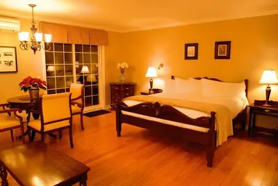 Image de St-Sauveur Lovely King Studio