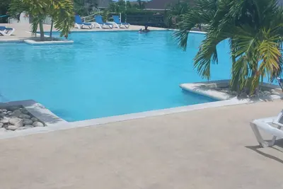 Image de Villa entièrement climatisée et sécurisée sur la magnifique côte nord jamaïcaine.