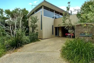 Image de Maison De Vacances ÉLÉGANTE Surf OPPOSÉE