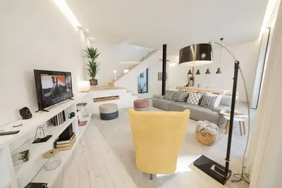 Image de Retraite dans une élégante maison de concept à Porto