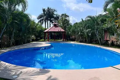 Image de Belle Maison ENTIÈREMENT MEUBLÉE, PRÊT À Se DÉTENDRE Et À 5 Minutes De La Plage! !