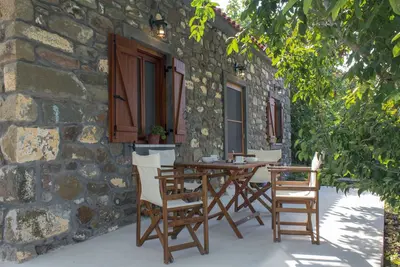 Image de 'Perivoli' Stone House