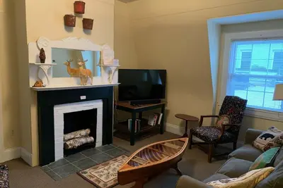 Image de À l'étage sur la rue Main (CreekSideApt. ) Au milieu de Hot Springs