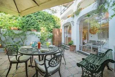 Image de 23Baci, maison centrale confortable avec terrasse