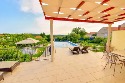 Image de Sunny Villa, élégant et moderne nouvelle propriété avec piscine privée, près de Dubrovnik
