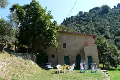 Image de Petite maison \"rustique\" avec jardin et vue imprenable sur la côte Versilia