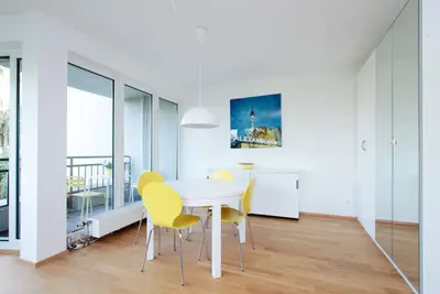 Image de Appartement lumineux avec vue sur l'eau - accessible en fauteuil roulant