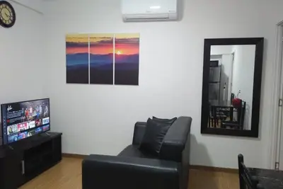 Image de Unité 2br dans les résidences privées Acqua avec Netflix + Wifi sur Rockwell Makati
