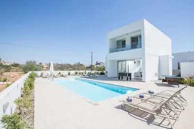 Image de Villa Kacy, Superbe Villa 5bdr Protaras avec piscine privée, proche de la plage
