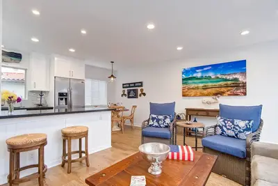 Image de Nouvelle Liste! Quatre Condos Côtiers, à Quelques pas de la Plage et à 100 Mètres de la Casa Romantica