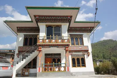 Image de Karmaling Homestay accueille à la fois une chambre privée et un appartement avec services A