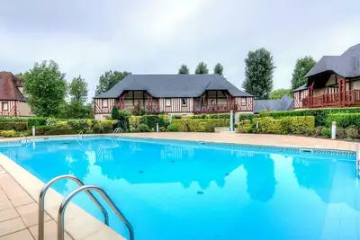 Image de Confortable appartement pour 4 personnes avec Wifi, piscine, Tv et parking