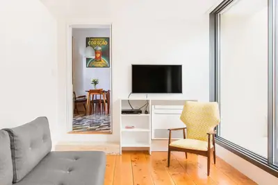 Image de Magnifiquement restauré Cottage sur Patio dans le centre historique Apt D