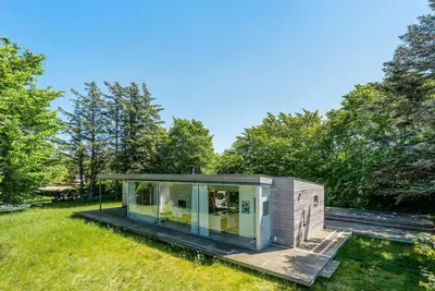Image de Maison confortable à Dronningmølle avec.