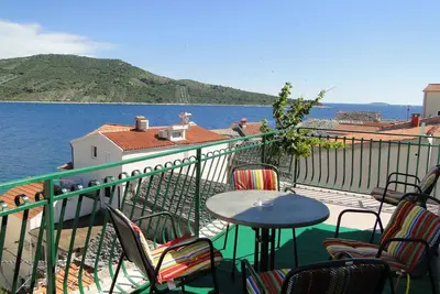 Image de Appartement de vacances avec terrasse et vue sur la mer