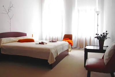 Image de Idéalement situé à 3 appartement d'hôtes de la chambre, adapté pour 1 à 6 personnes