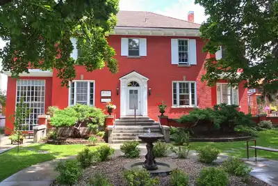 Image de Casual contemporain appartement dans le centre-ville historique Wesley Building.