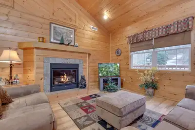 Image de Une bénédiction de jardin, 1 chambre, bain à remous, cheminée, Grill, WiFi, 4 personnes