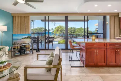 Image de Great Ocean Views Surplombant la plage de Kamaole Iii, récemment rénové et magnifique