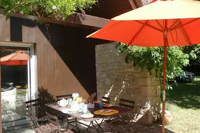 Merveilleuse maison de vacances privée pour 6 personnes avec Wifi, Tv, terrasse et parking