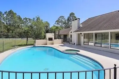 Image de Beautiful Executive Estate à seulement 20 minutes de la Nouvelle-Orléans