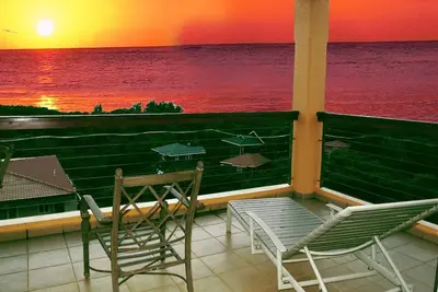 Image de Penthouse de luxe avec vue imprenable sur l'océan s