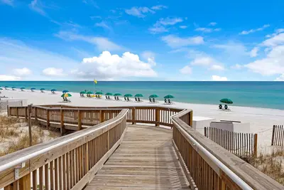 Image de The Islander 416-2br avec vue sur le golfe! ☀Open 12 au 14 mai 553 $! ☀ 2 piscines et tennis!