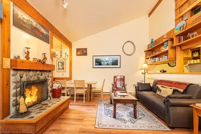 Image de Juniper 123: The Aspens - Condo confortable avec cheminée!