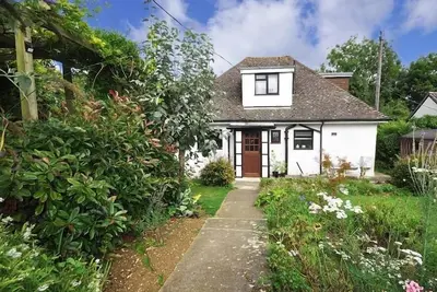 Lilliput, Burton Bradstock