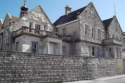 Image de The Old Portland Courthouse, Fortuneswell