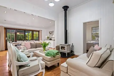 Queenslander classique, grand et confortable à East Toowoomba