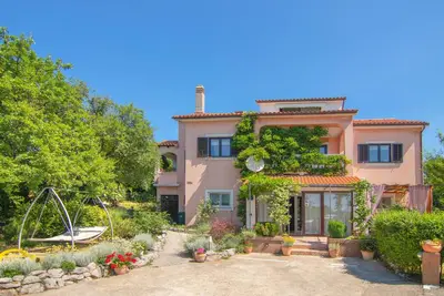 Image de Superbe appartement de 2 chambres à.