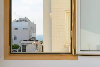 Image de Gordon Beach Amazing 3 Bedroom Sea View Apartment