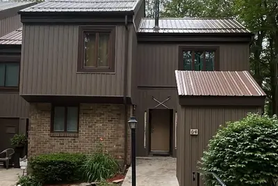 Image de Rester ici pour le plaisir ANNÉE familiale Ronde!