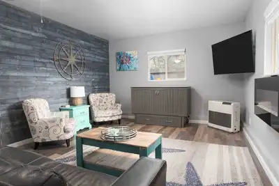 Image de Jedediah Smith Comfort situé à seulement 10 minutes de Park & ​​River