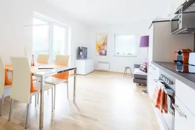 Image de Appartement moderne avec grand balcon sur le lac Klopein