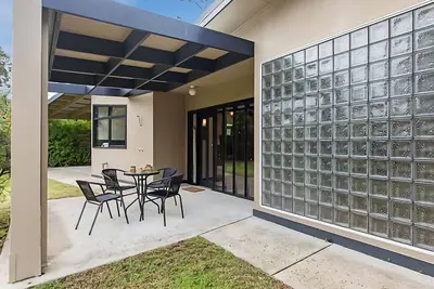 Image de Tranquil Oasis ** Friendly Pet **