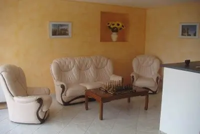 Image de Homerez - Maison Ă Mouterre-Silly.