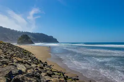 Image de Condo en bord de mer pour les chiens avec vue imprenable sur l'océan - à pied de la plage