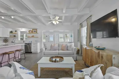 Image de La Blue Crab House du côté de la plage de Butler, à deux pas de l'océan!