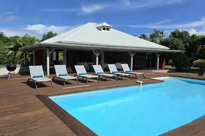 Image de Villa De Standing avec Jacuzzi & Piscine, sur 1800m2
