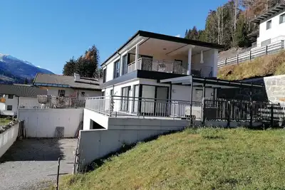Image de Vacances dans la maison de vacances récemment construite Lurger avec jacuzzi - Strassen-Osttirol